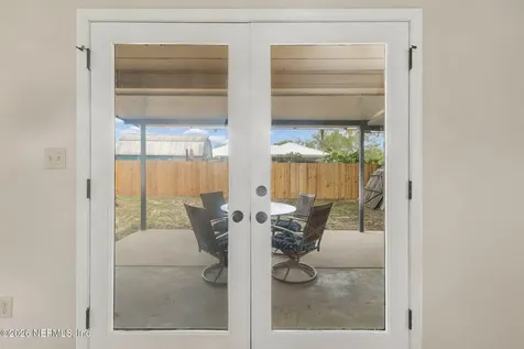 6102 W 1st Manor Palatka FL 32177