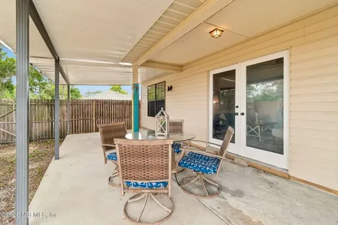 6102 W 1st Manor Palatka FL 32177