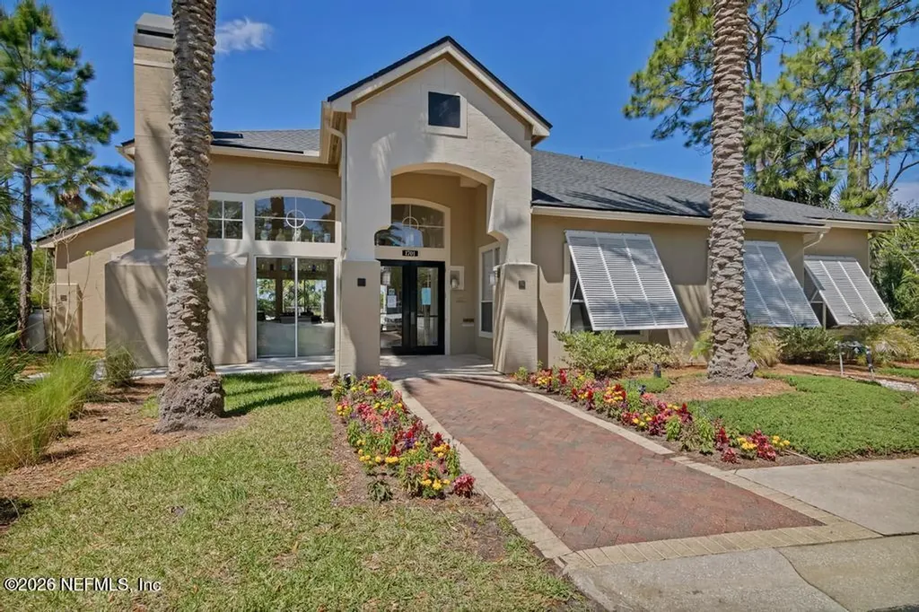 1701 The Greens Way Jacksonville Beach FL 32250