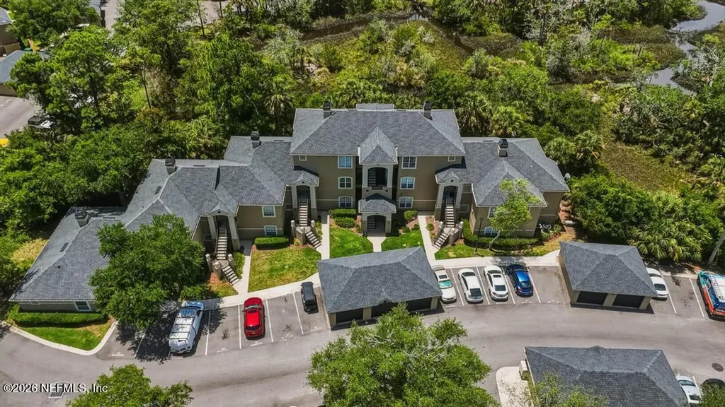 1701 The Greens Way Jacksonville Beach FL 32250