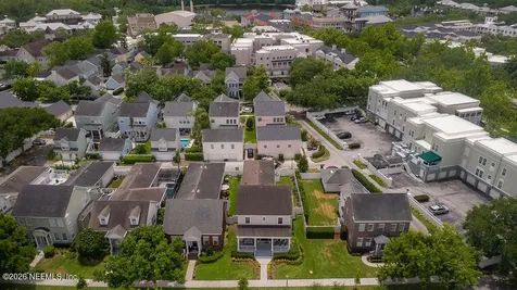712 Teal Avenue Celebration FL 34747