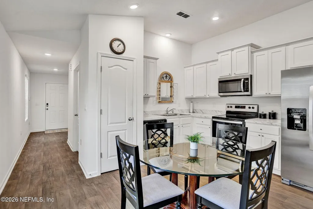2734 Oak Stream Drive Green Cove Springs FL 32043