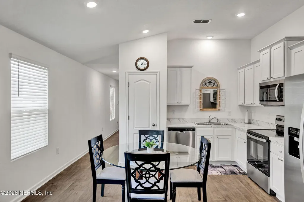 2734 Oak Stream Drive Green Cove Springs FL 32043