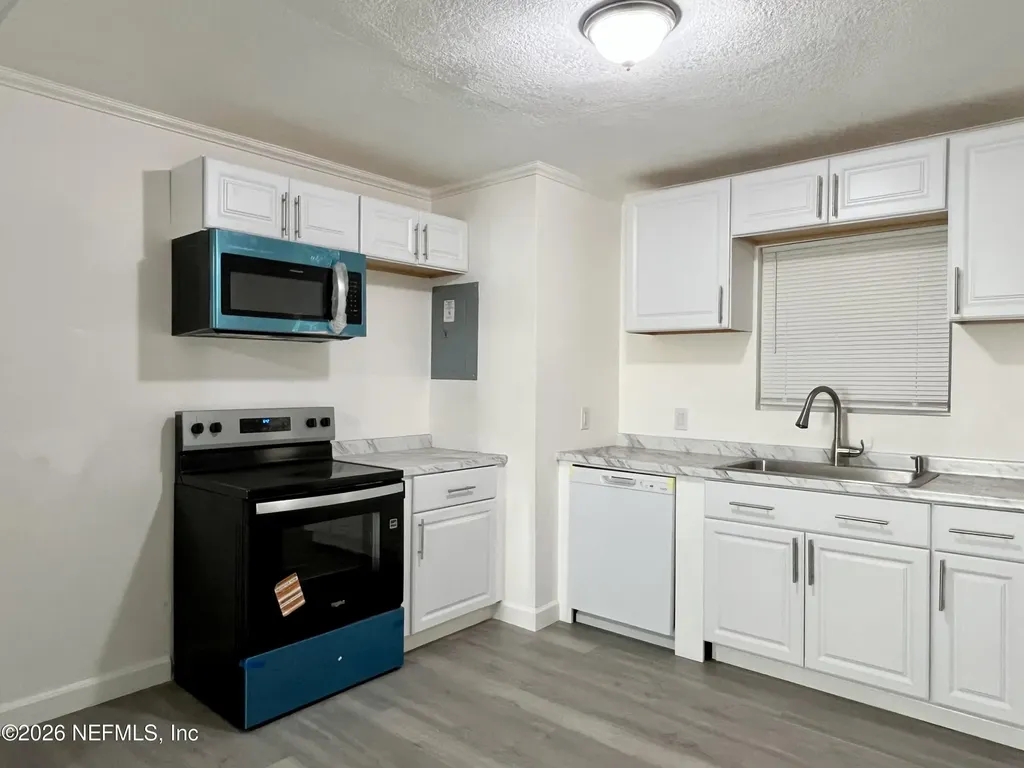 7125 Bloxham Avenue Jacksonville FL 32208