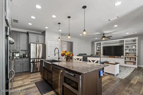 8285 River Edge Place Jacksonville FL 32218
