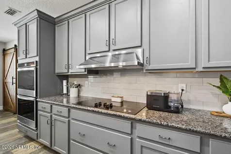 8285 River Edge Place Jacksonville FL 32218