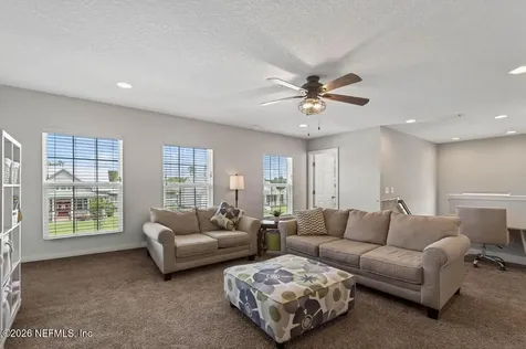 8285 River Edge Place Jacksonville FL 32218
