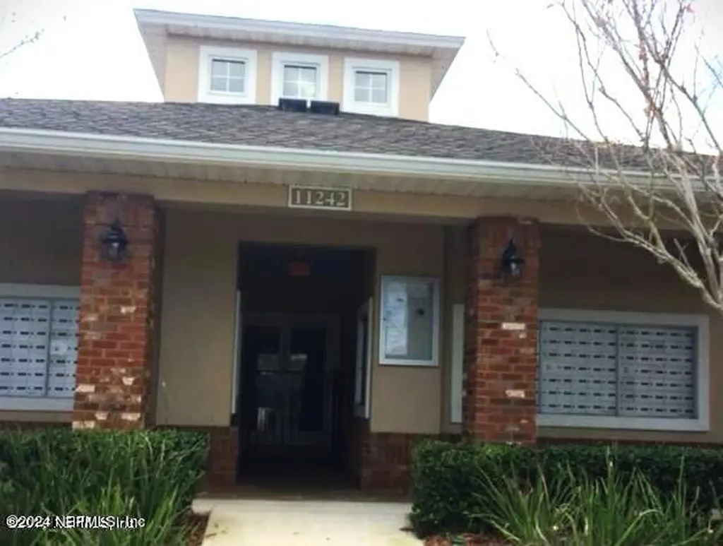 8125 Summergate Court Jacksonville FL 32256