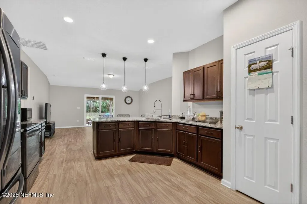 873 Grace Circle E Jacksonville FL 32205