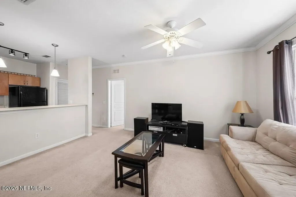 8290 Gate Parkway W Jacksonville FL 32216