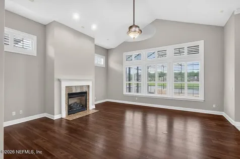 824 E Dorchester Drive St. Johns FL 32259