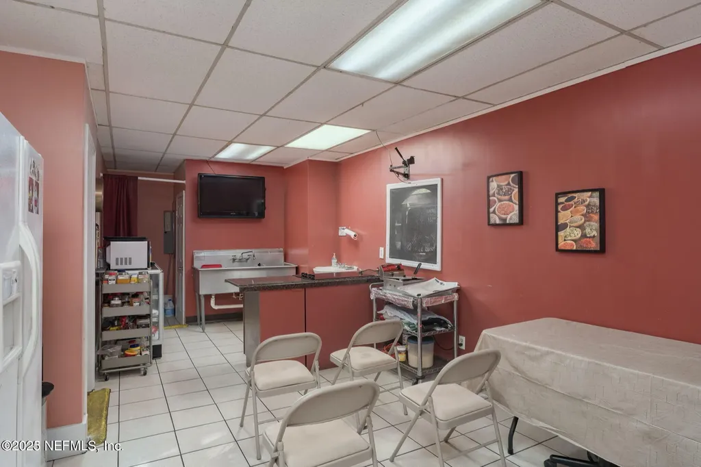 5111-16 Baymeadows Road Jacksonville FL 32217