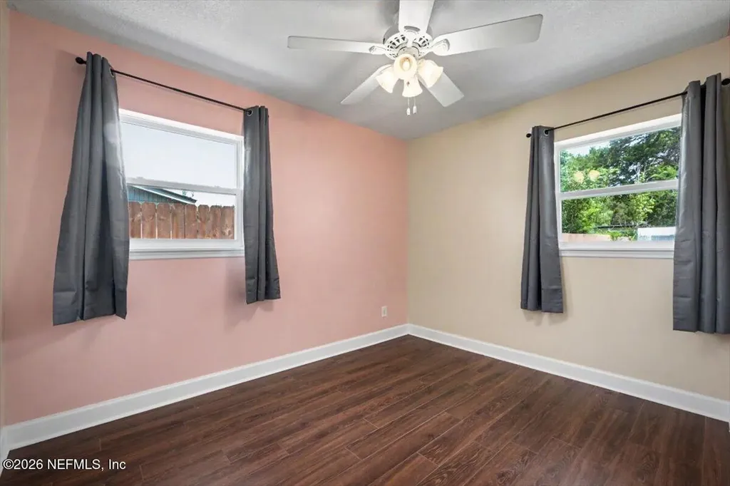 2425 Tulsa Road N Jacksonville FL 32218