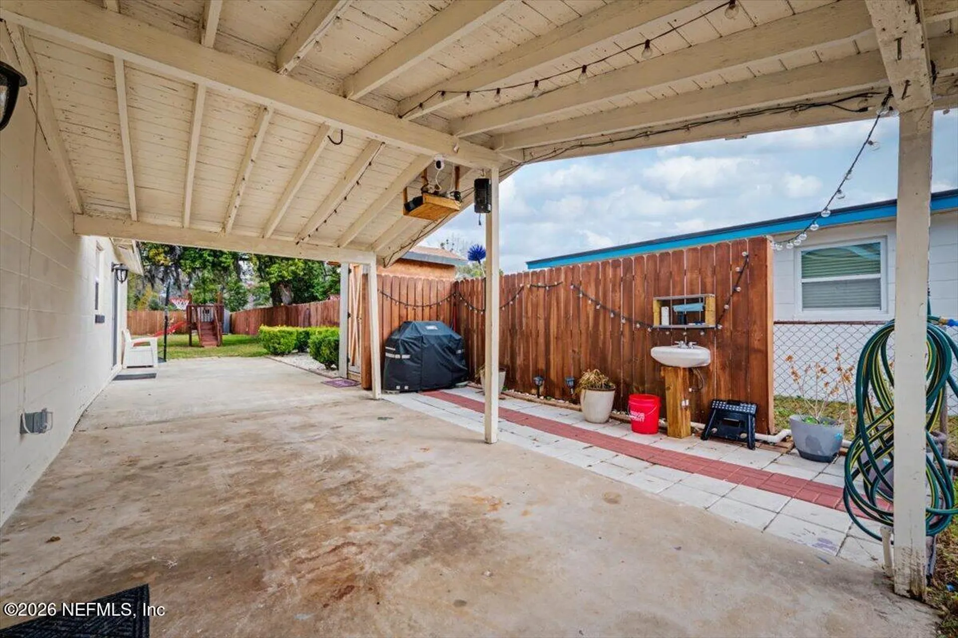 2425 Tulsa Road N Jacksonville FL 32218