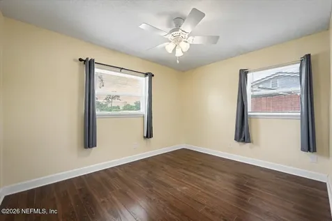 2425 Tulsa Road N Jacksonville FL 32218