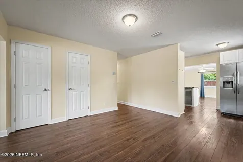 2425 Tulsa Road N Jacksonville FL 32218