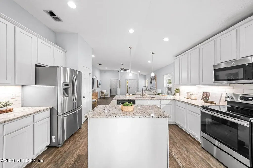 2163 Sandy Bay Lane Jacksonville FL 32233