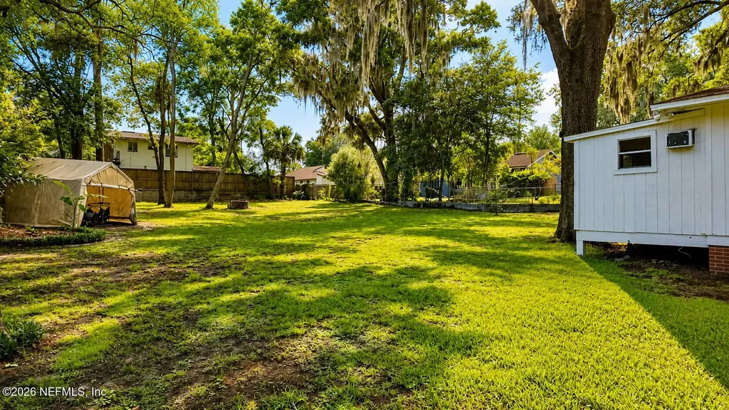 1050 Chapeau Road Jacksonville FL 32211