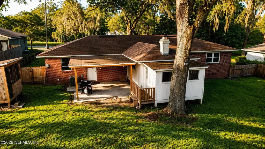 1050 Chateau Drive Jacksonville FL 32211