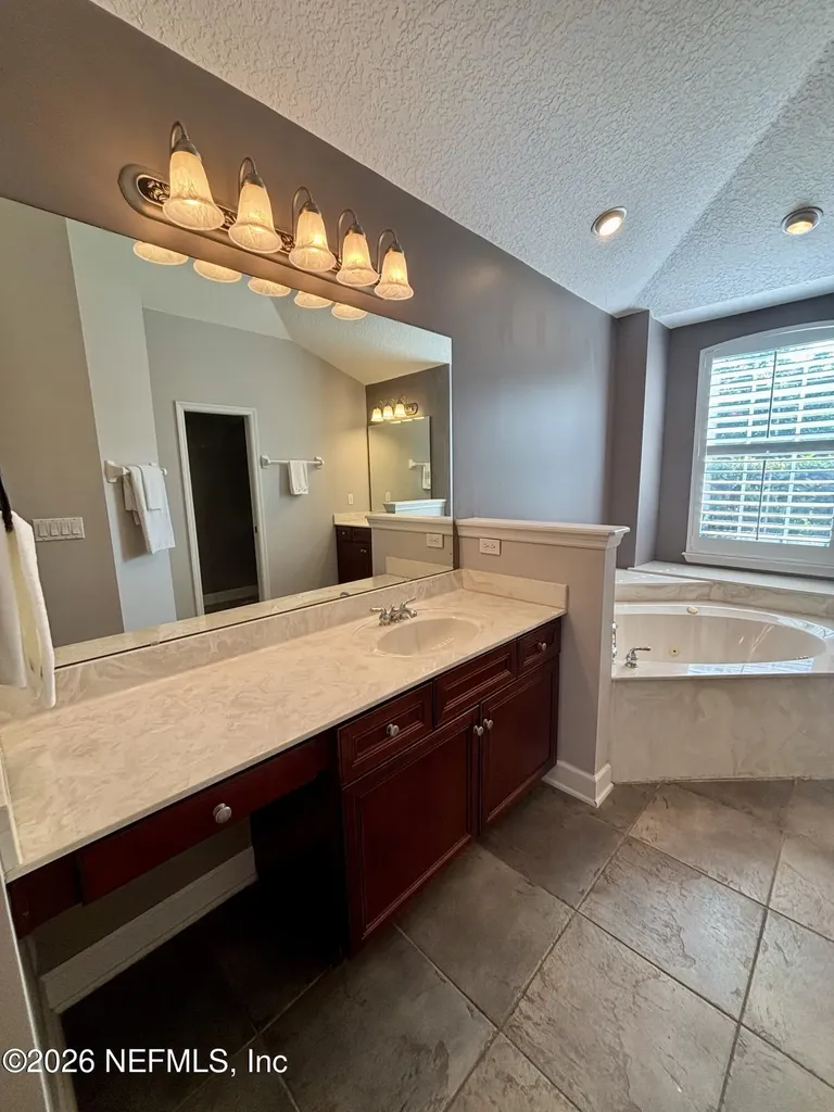 11827 Crusselle Drive Jacksonville FL 32223