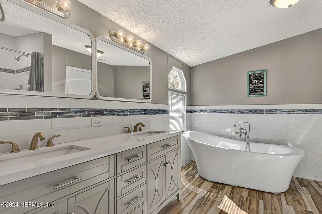 141 Woods Road San Mateo FL 32187