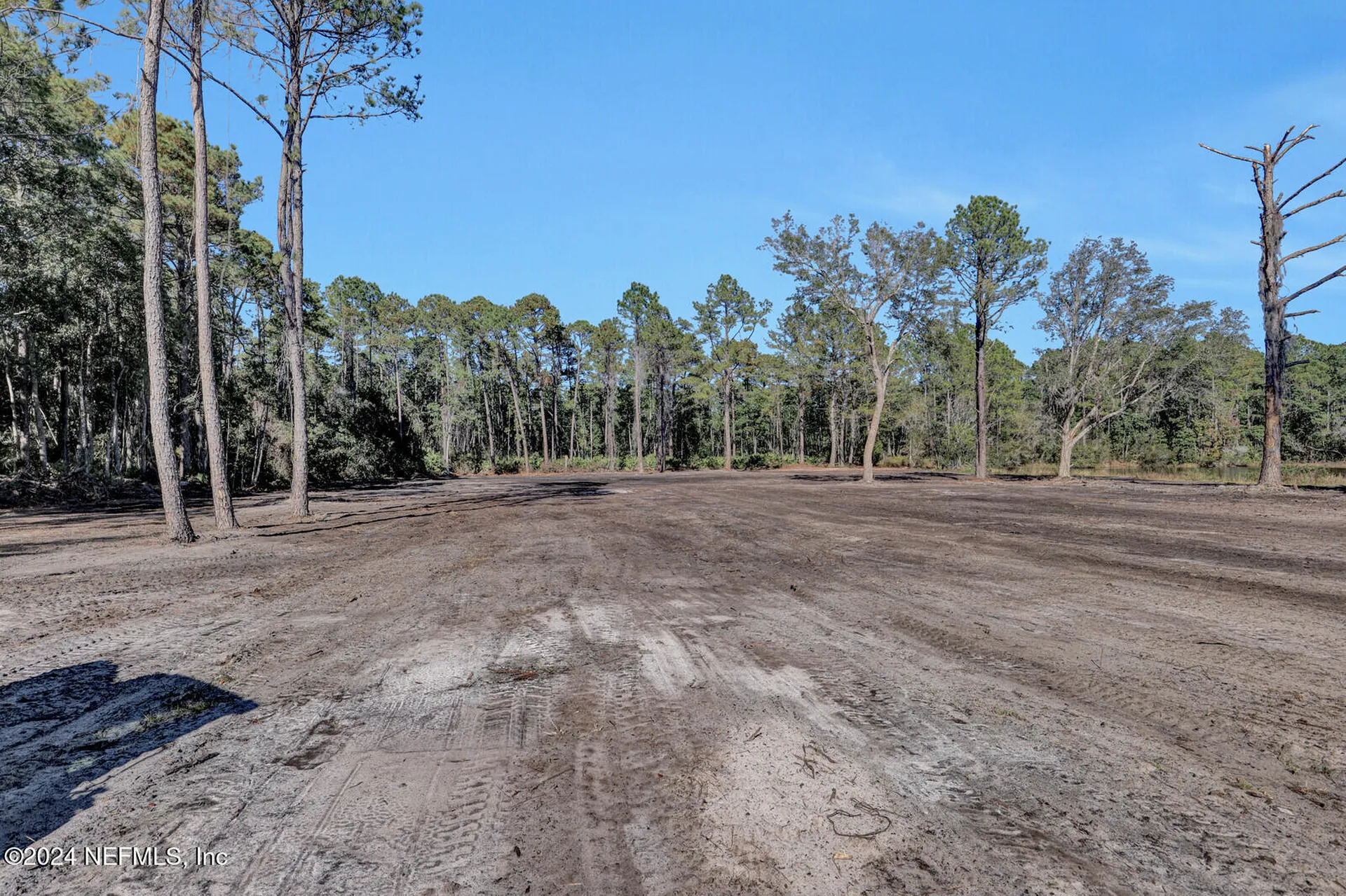 141 Woods Road San Mateo FL 32187