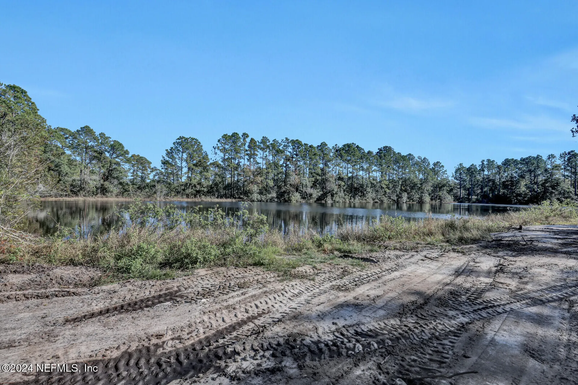 141 Woods Road San Mateo FL 32187