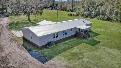 141 Woods Road San Mateo FL 32187