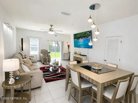 358 Aralia Lane Jacksonville FL 32216