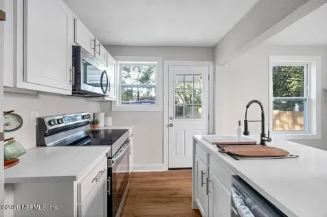 4757 Kingsbury Street Jacksonville FL 32205