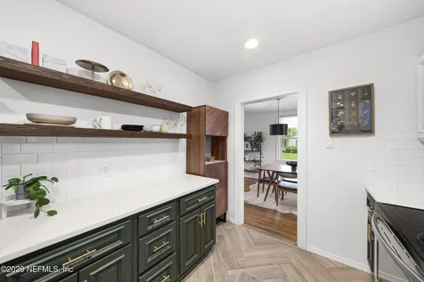 1063 S Shores Road Jacksonville FL 32207