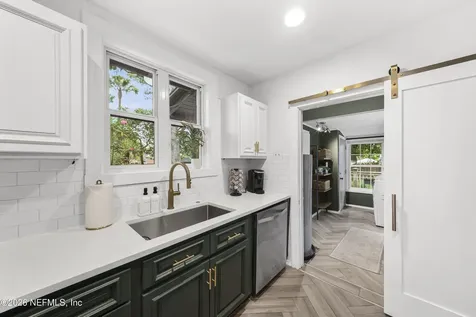 1063 S Shores Road Jacksonville FL 32207
