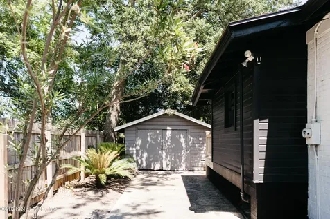 1063 S Shores Road Jacksonville FL 32207