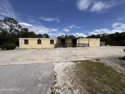909 N 19 State Road Palatka FL 32177