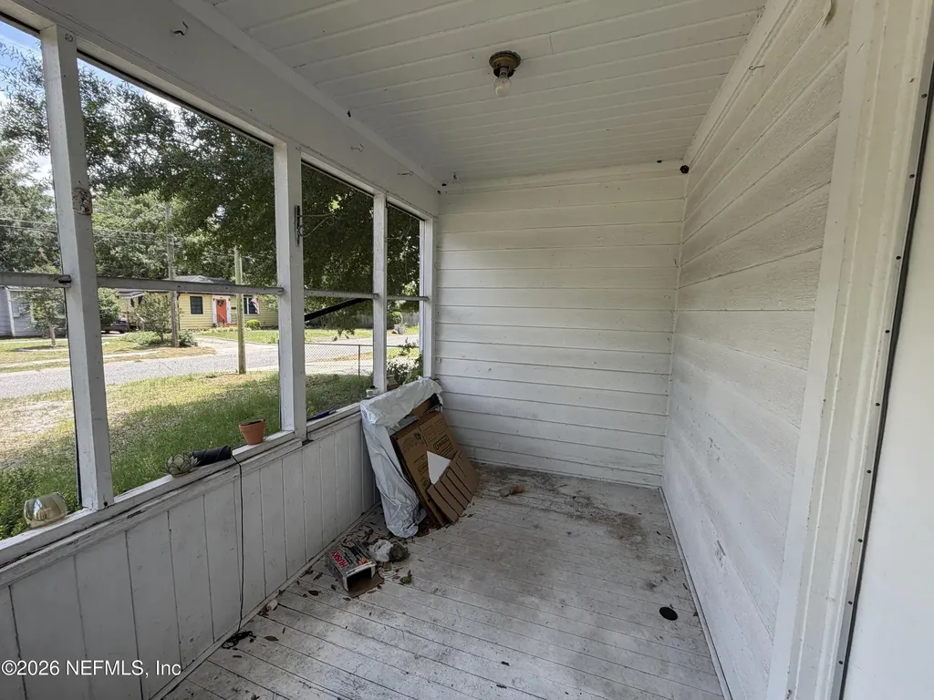1336 Pinegrove Court Jacksonville FL 32205