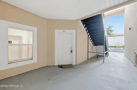 6087 Maggies Circle Jacksonville FL 32244