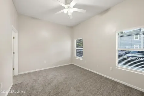 6087 Maggies Circle Jacksonville FL 32244