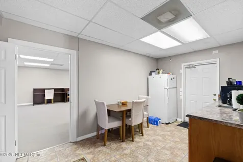 6108 Arlington Road Jacksonville FL 32211