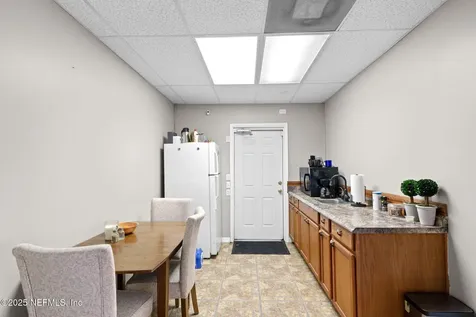 6108 Arlington Road Jacksonville FL 32211