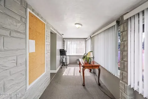 6108 Arlington Road Jacksonville FL 32211