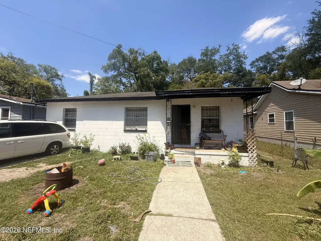2009 W 17th Street Jacksonville FL 32209