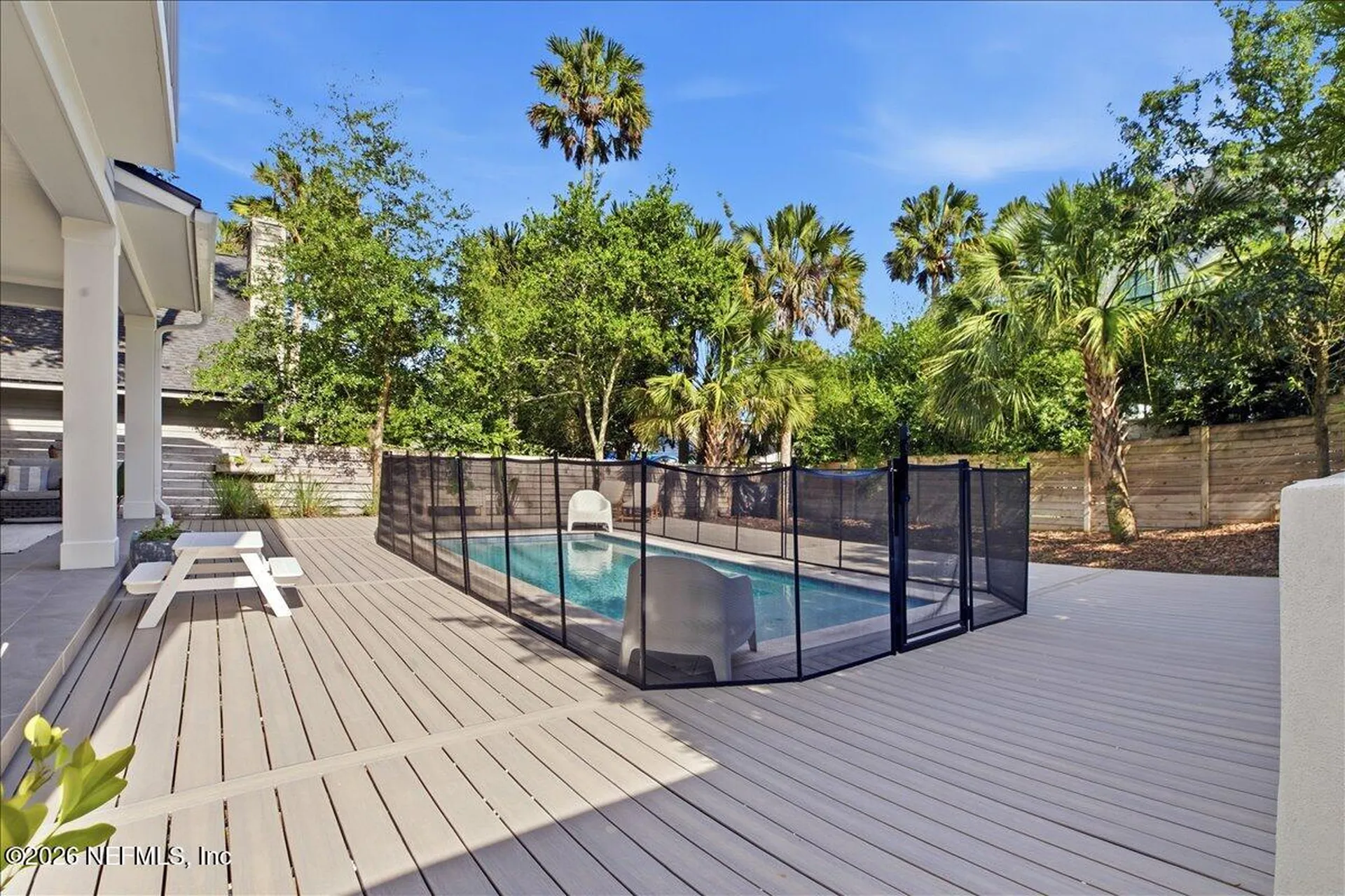 370 8th Street Atlantic Beach FL 32233