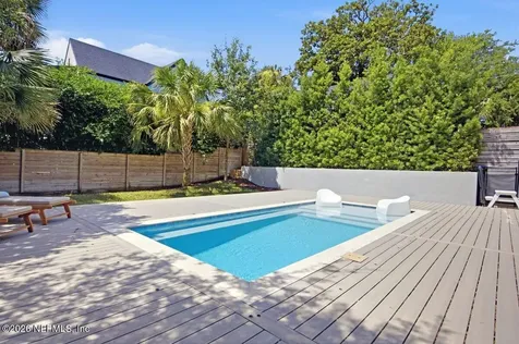 370 8th Street Atlantic Beach FL 32233