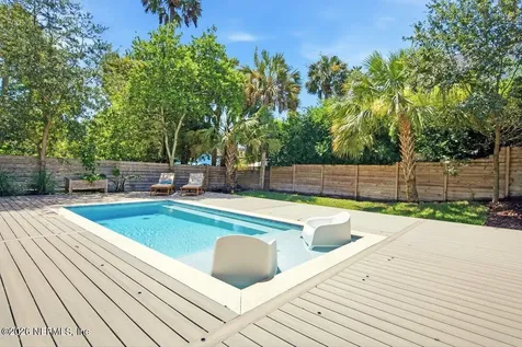 370 8th Street Atlantic Beach FL 32233