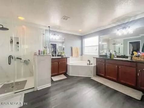 14289 Summer Breeze Drive E Jacksonville FL 32218