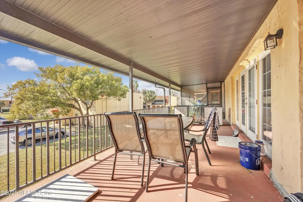 6528 Valerosa Court Jacksonville FL 32217
