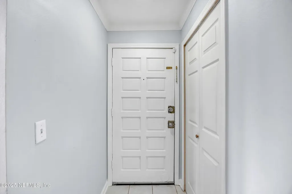 6528 Valerosa Court Jacksonville FL 32217
