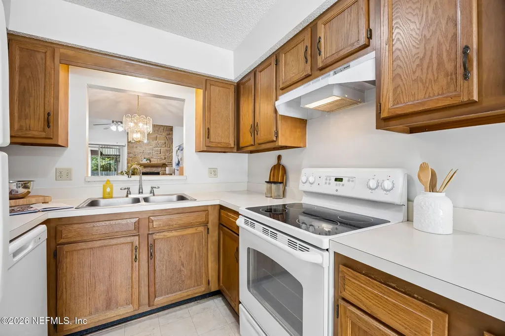 1879 Oak Water Drive Jacksonville FL 32225