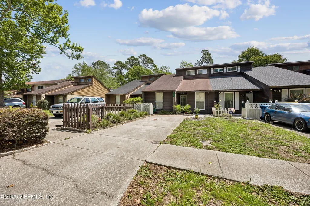 1879 Oak Water Drive Jacksonville FL 32225