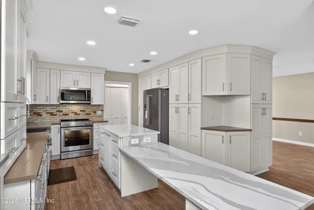 8137 Village Gate Court Jacksonville FL 32217